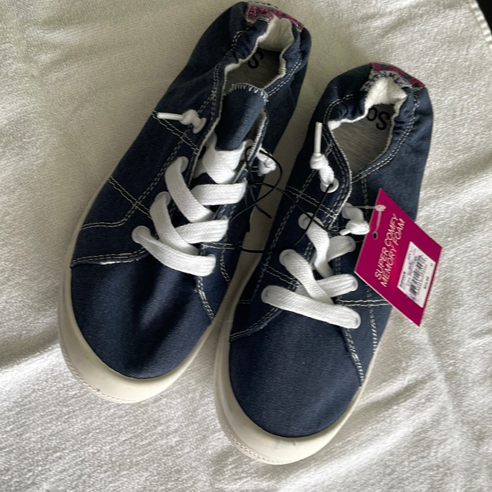 Denim shoes